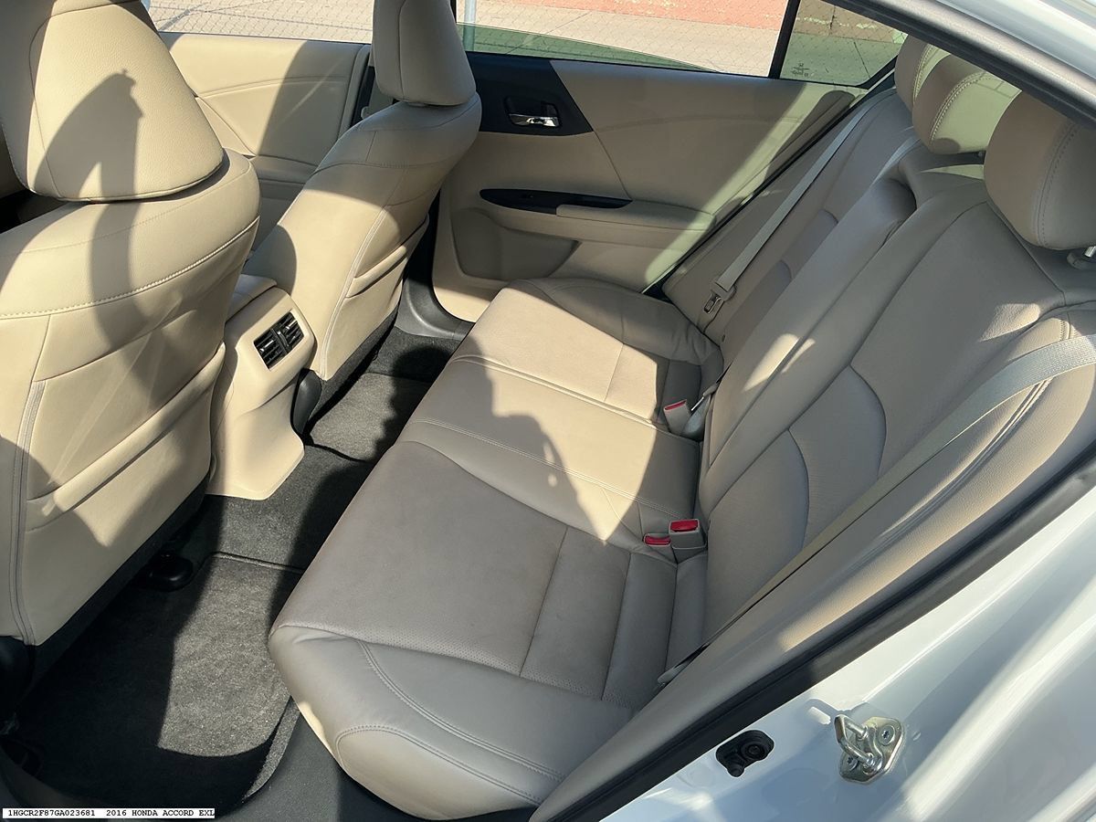 Used 2016 Honda Accord EX-L image 9