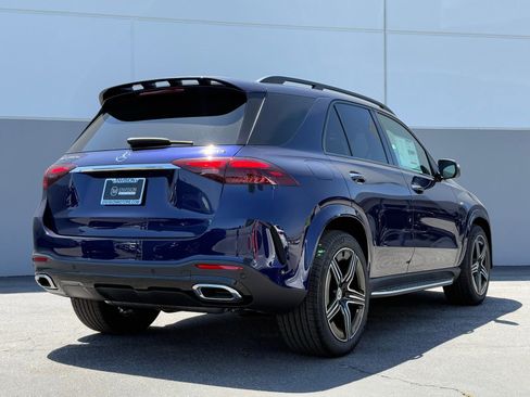 New 2025 Mercedes-Benz GLE 450e 4MATIC image 11
