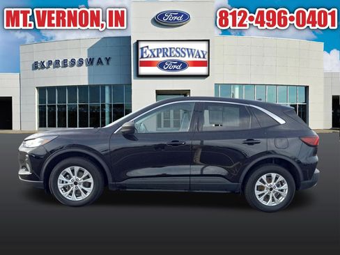Used 2023 Ford Escape Active w/ Tech Pack #1 AWD/4WD image 10