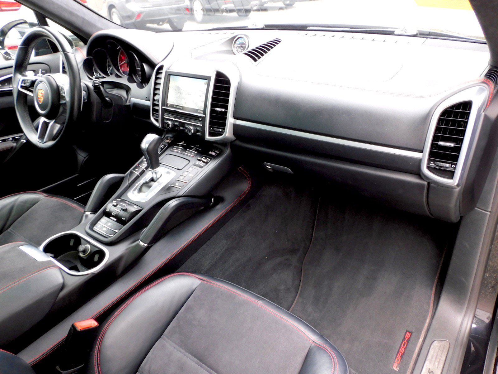 Used 2016 Porsche Cayenne GTS AWD/4WD image 20