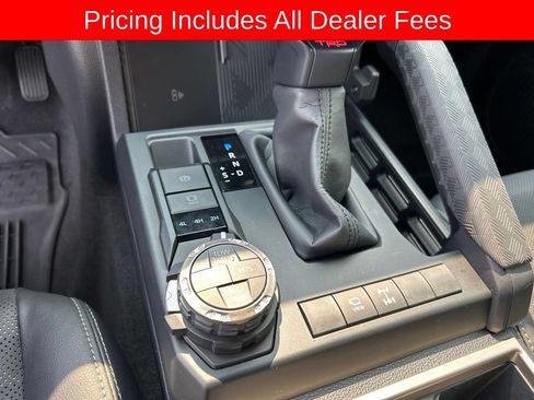 Used 2026 Toyota 4Runner TRD Off-Road Premium AWD/4WD image 12