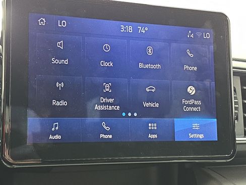 Used 2024 Ford Explorer XLT w/ Equipment Group 202A RWD image 22