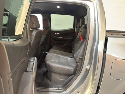 Used 2024 Chevrolet Colorado Z71 w/ Z71 Convenience Package 2 image 10