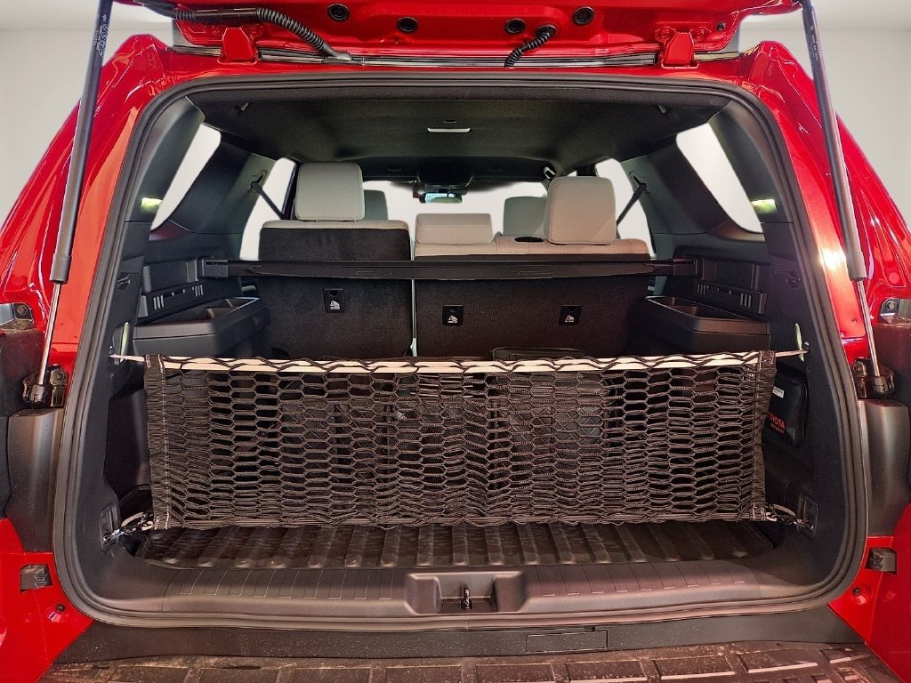 New 2026 Toyota 4Runner SR5 AWD/4WD image 13