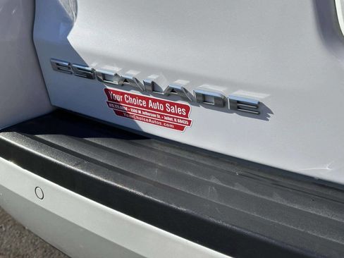 Used 2017 Cadillac Escalade ESV Platinum image 5