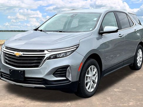 Used 2024 Chevrolet Equinox LT AWD/4WD image 4