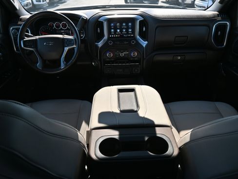 Used 2021 Chevrolet Silverado 1500 RST w/ Convenience Package II image 3