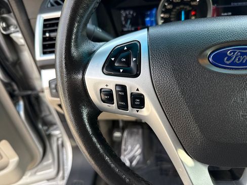 Used 2014 Ford Explorer XLT w/ Equipment Group 202A image 14