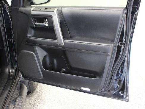 Used 2023 Toyota 4Runner SR5 Premium w/ Moonroof Package AWD/4WD image 35