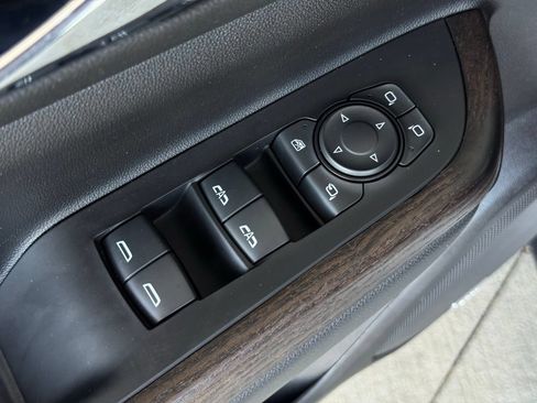 Used 2023 GMC Acadia Denali AWD/4WD image 29