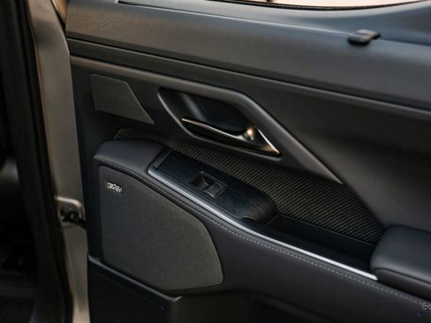 Used 2025 Lexus GX 550 w/ Accessory Package (2T) image 97