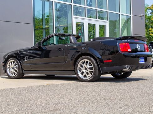 Used 2007 Ford Mustang Shelby GT500 RWD image 8