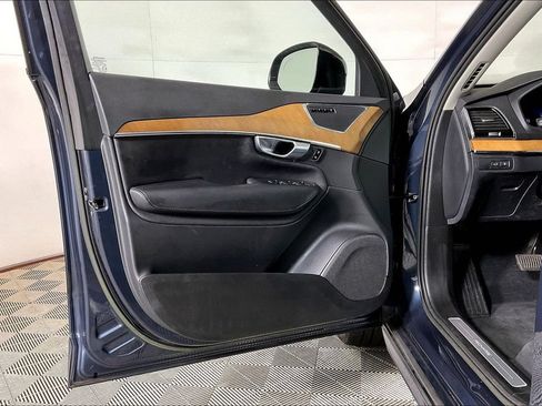 Used 2023 Volvo XC90 T8 Plus w/ Protection Package Premier AWD/4WD image 22