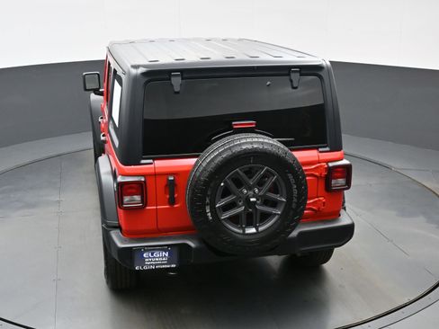 Used 2025 Jeep Wrangler Sport S AWD/4WD image 34