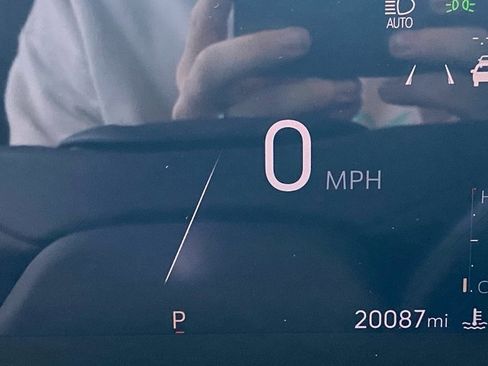 Certified 2024 Buick Envista Sport Touring w/ Convenience I Package image 21