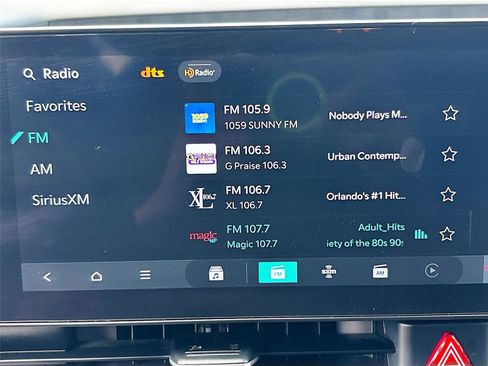 Used 2025 Kia Carnival FWD image 15