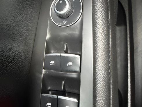 Used 2023 Alfa Romeo Stelvio Veloce image 19