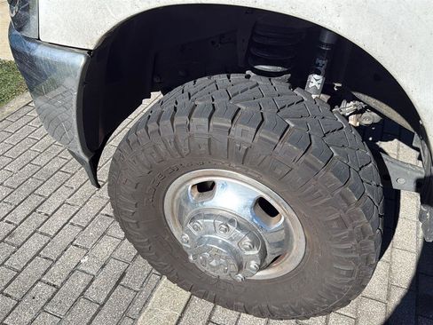 Used 2021 RAM 3500 Tradesman w/ Chrome Appearance Group image 14