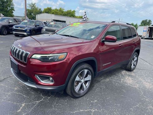Used 2019 Jeep Cherokee Limited AWD/4WD image 3
