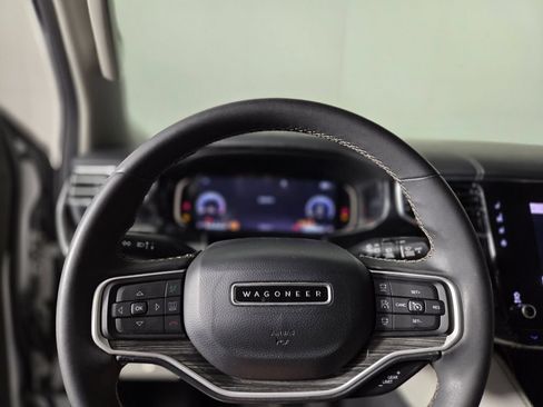 Used 2022 Jeep Wagoneer Series II w/ Premium Group I RWD image 13