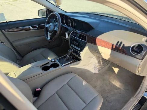 Used 2012 Mercedes-Benz C 250 Sedan image 11