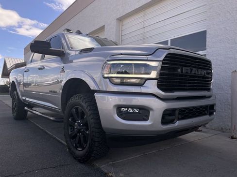 Used 2021 RAM 2500 Laramie w/ Night Edition AWD/4WD image 10