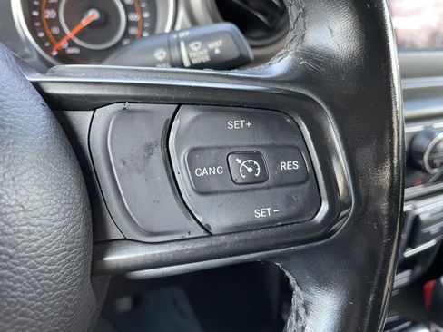 Used 2022 Jeep Gladiator Sport AWD/4WD image 20