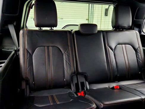 Used 2023 Ford Expedition Platinum image 23