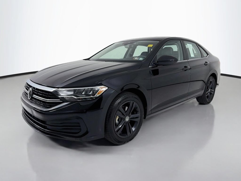 Used 2024 Volkswagen Jetta SE w/ Panoramic Sunroof Package FWD image 3