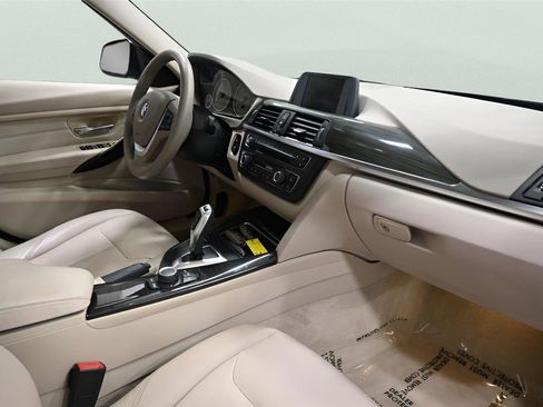 Used 2013 BMW 328i xDrive Sedan image 19