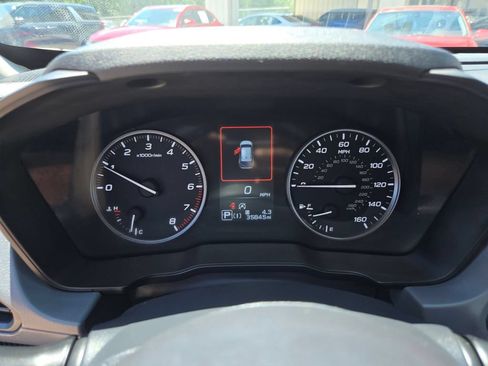Used 2025 Subaru Crosstrek 2.5i Premium AWD/4WD image 19