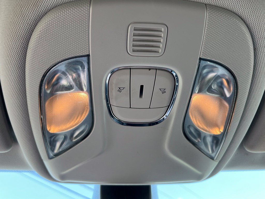 Used 2021 Jeep Compass Latitude FWD image 24