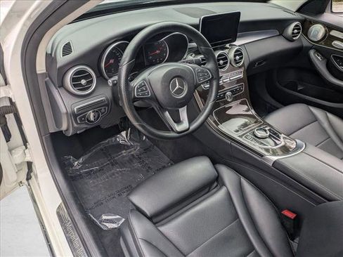 Used 2017 Mercedes-Benz C 300 4MATIC Sedan image 9