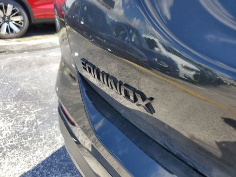 Used 2022 Chevrolet Equinox RS w/ RS Leather Package image 11