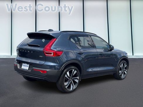 New 2026 Volvo XC40 B5 Ultra w/ Climate Package AWD/4WD image 3