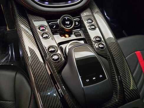 Used 2023 Aston Martin DBX 707 image 40