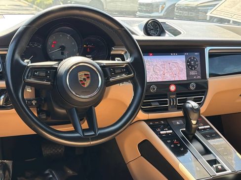 Used 2023 Porsche Macan S AWD/4WD image 31