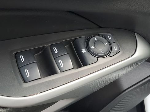 Certified 2024 Chevrolet Trax LS w/ LS Convenience Package FWD image 14