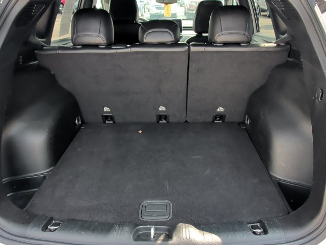 Used 2024 Jeep Compass Latitude AWD/4WD image 27