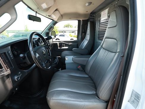 Used 2021 Chevrolet Express 2500 w/ Communications Package RWD image 22