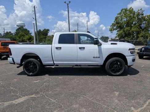 Used 2025 RAM 2500 Big Horn AWD/4WD image 3