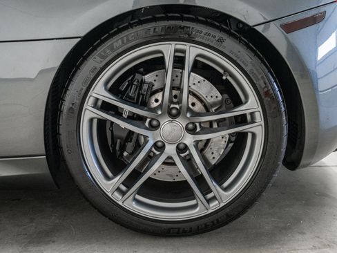 Used 2012 Audi R8 V10 AWD/4WD image 10