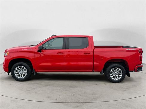 Used 2023 Chevrolet Silverado 1500 RST image 2
