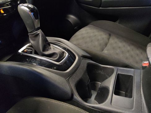 Used 2017 Nissan Rogue Sport SV image 26