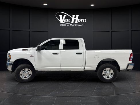 Used 2024 RAM 3500 Tradesman w/ Chrome Appearance Group AWD/4WD image 4