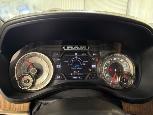 Used 2021 RAM 1500 Limited w/ Bed Utility Group image 16