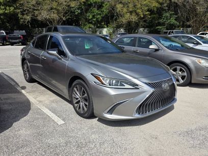 Used 2019 Lexus ES 350 w/ Accessory Package 2