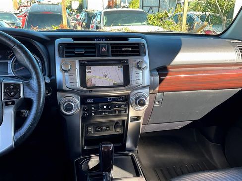 Used 2016 Toyota 4Runner Limited image 6