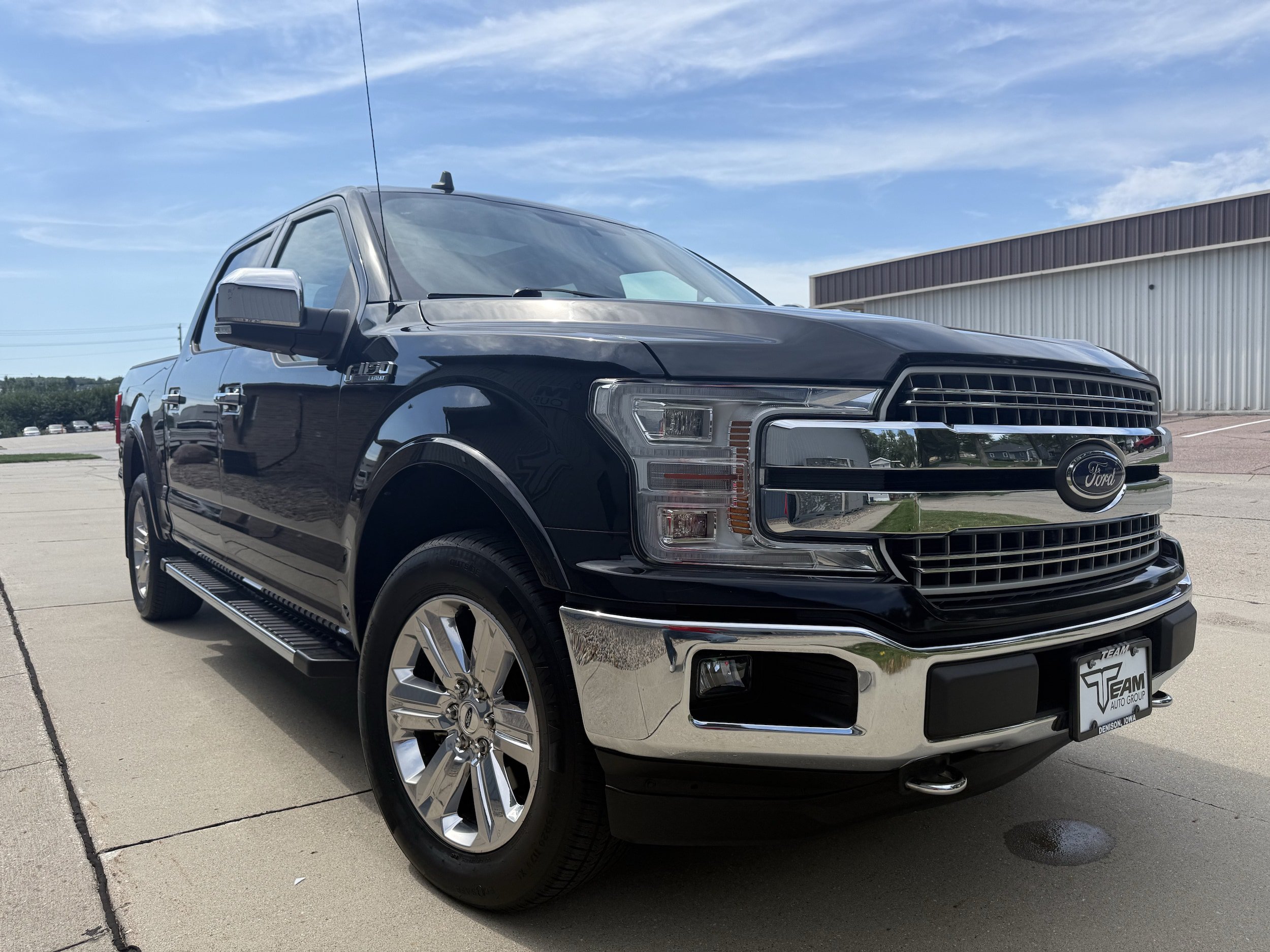 Used 2020 Ford F150 Lariat w/ Equipment Group 502A Luxury AWD/4WD image 2