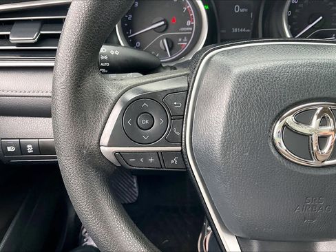 Used 2023 Toyota Camry LE w/ Convenience Package image 23